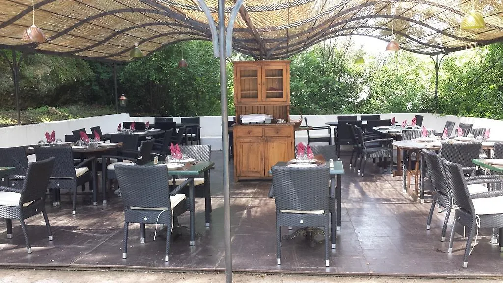 Hotel La Maillane La Penne-sur-Huveaune