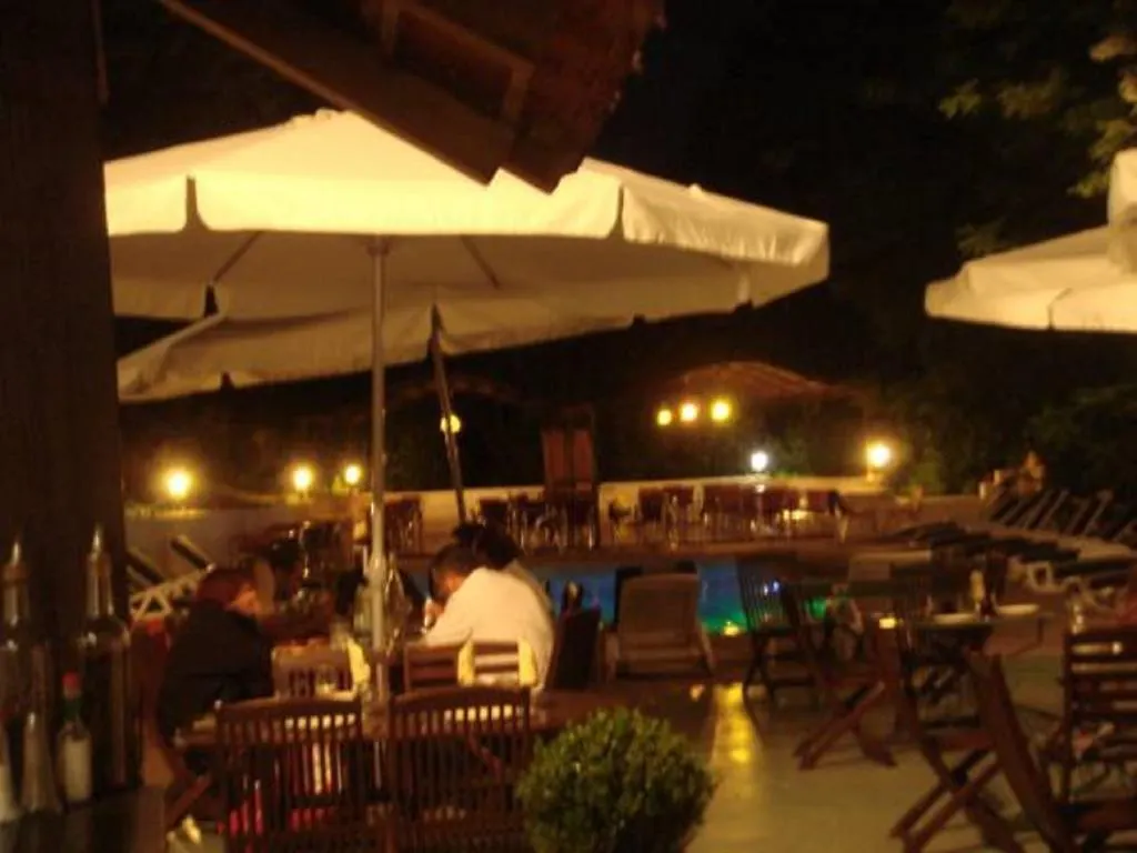 Hotel La Maillane La Penne-sur-Huveaune 2*,  France